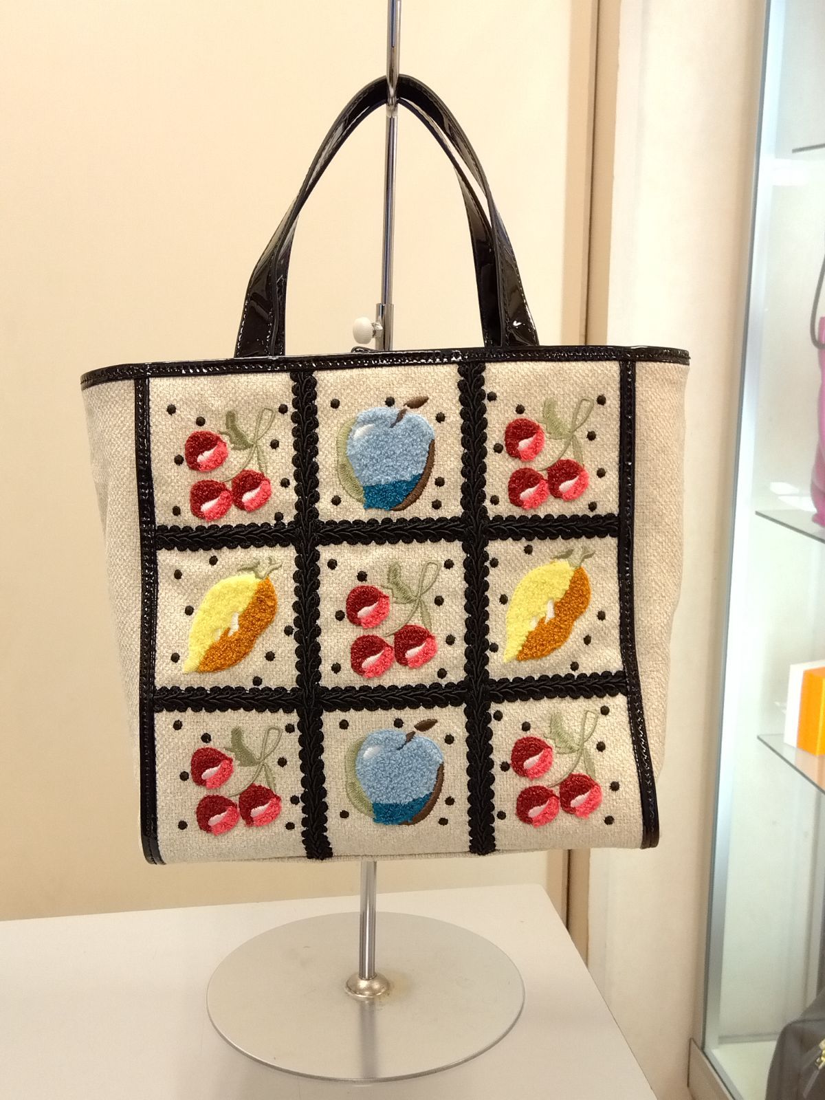 M7 アナスイ ANNA SUI ディア ハンドバッグ 復刻モデル サガラ刺繍