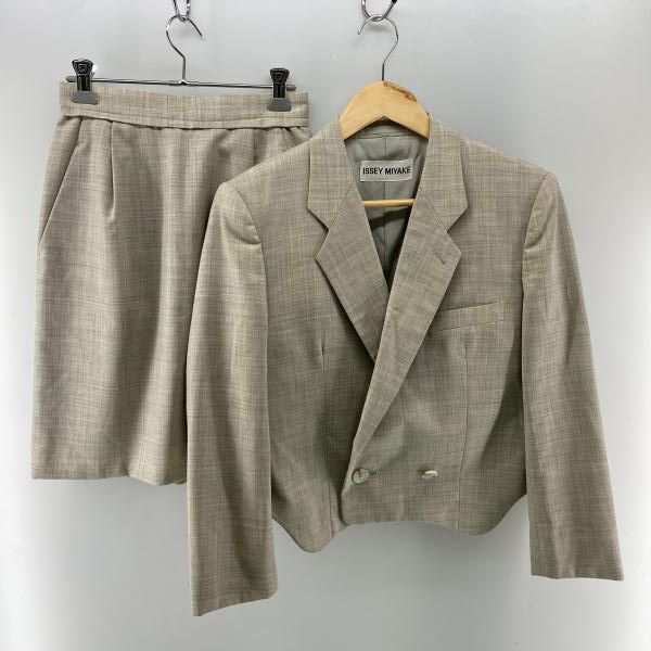 【中古】ISSEY MIYAKE 日本製 ウールテーラードジャケット＆スカートセットアップ グレー サイズM/S IM13-FD304/IM21-FG552[24]