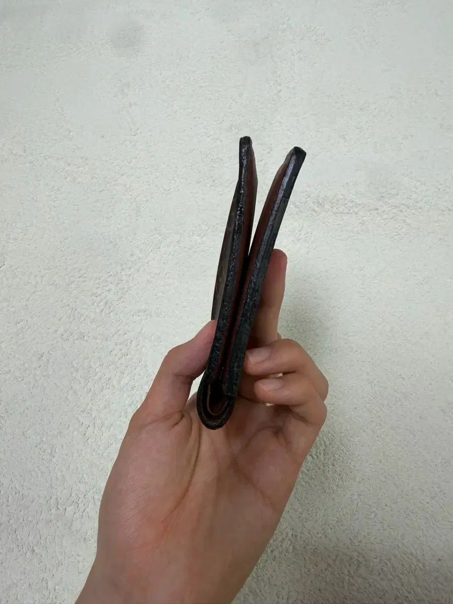 ルイヴィトン モノグラム 二つ折り財布