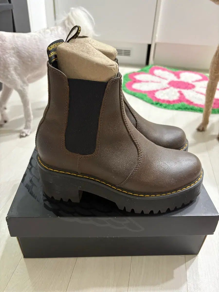 DR. MARTENS 2976 チェルシー ブーツ ブラウン カラー 240