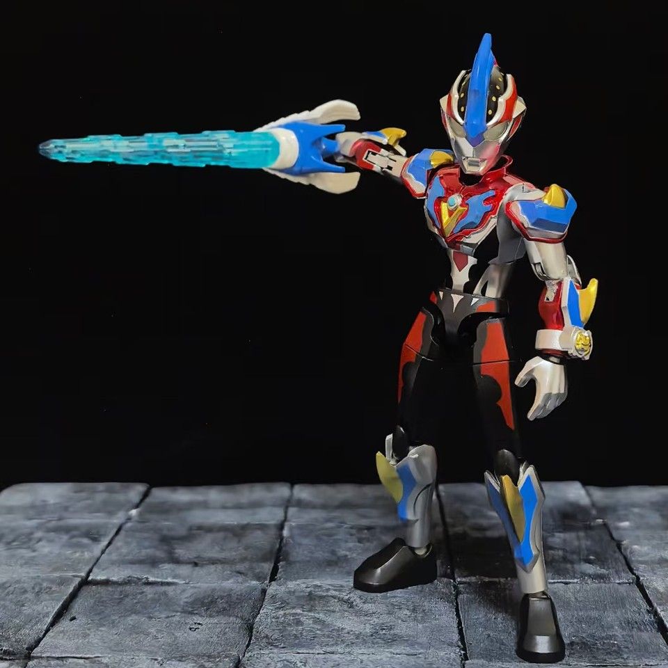 ブロックアクションフィギュア ミニ ウルトラマンギンガビクトリー