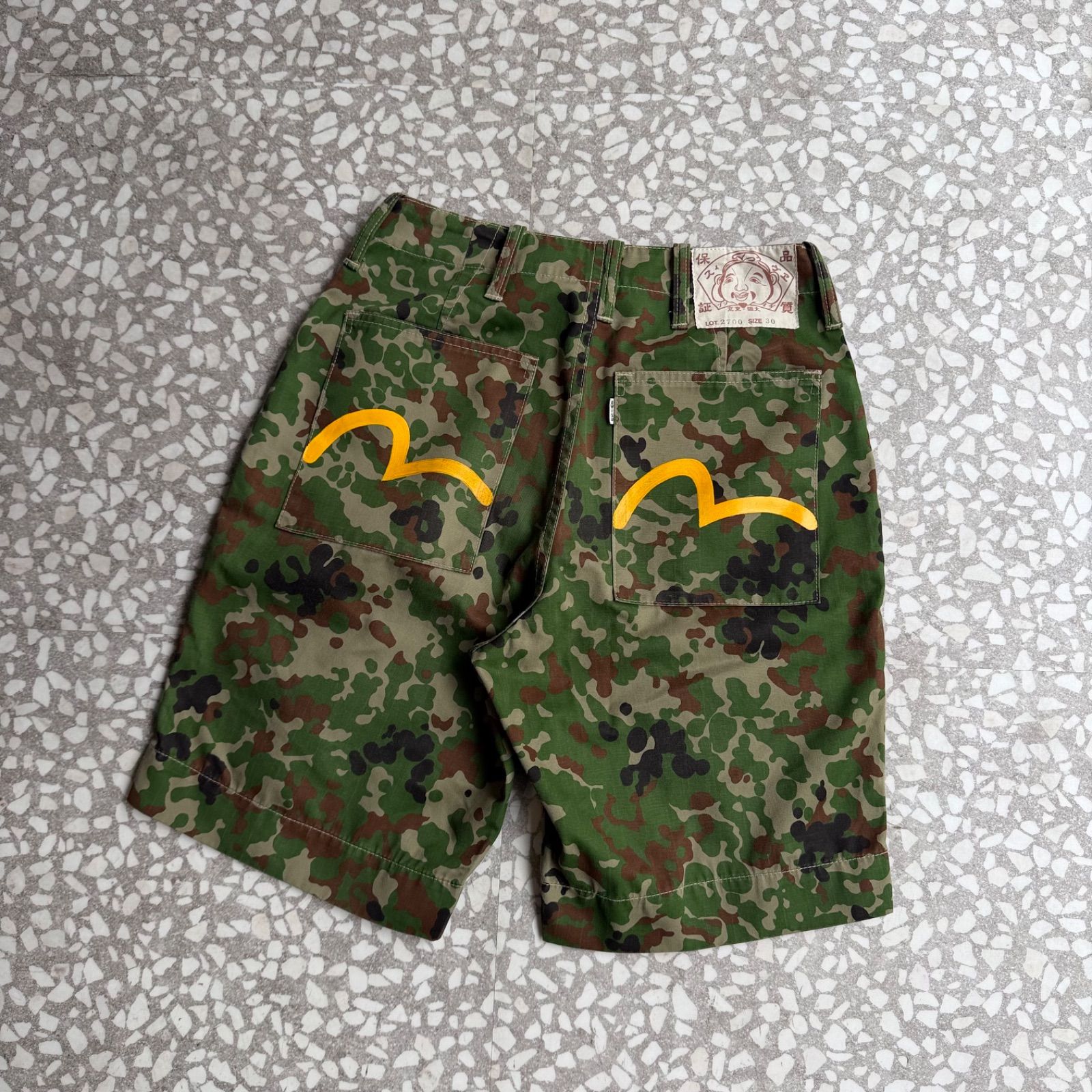 [ Archive アーカイブ Y2K ]EVISU / camo half pants size 30 エヴィス　ハーフパンツ　迷彩　バックロゴ　ストリート　ワイド　sk8 恵比寿　裏原 sk8 カモ