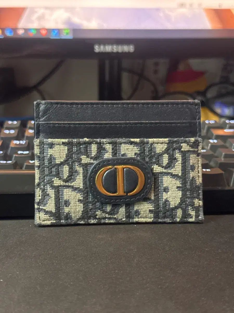 ディオール モンテーニュ カードウォレット
