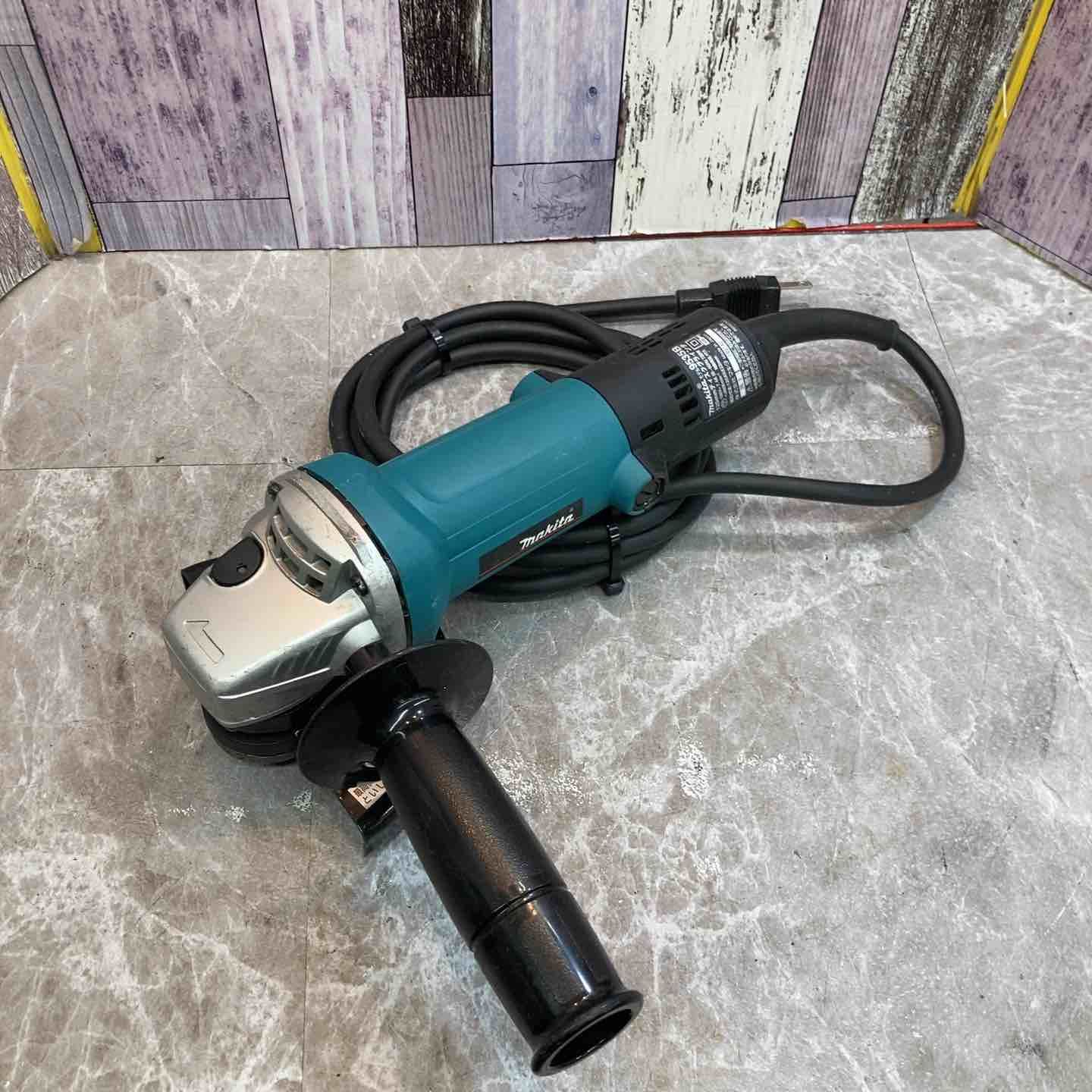 ☆マキタ(makita) 125mm ディスクグラインダ 9535B【八潮店】