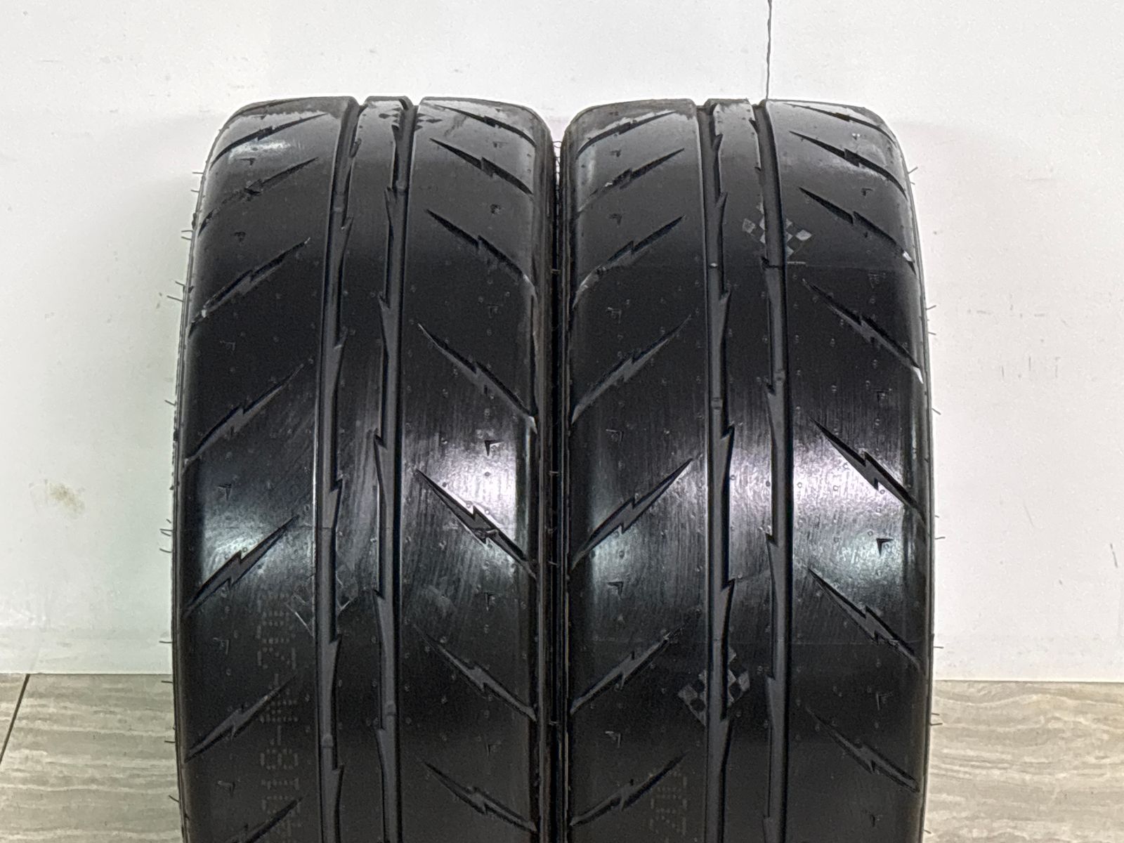 バリ溝】シバタイヤ REVIMAX R23 225/40R18 TW200 2本 GRヤリス 86