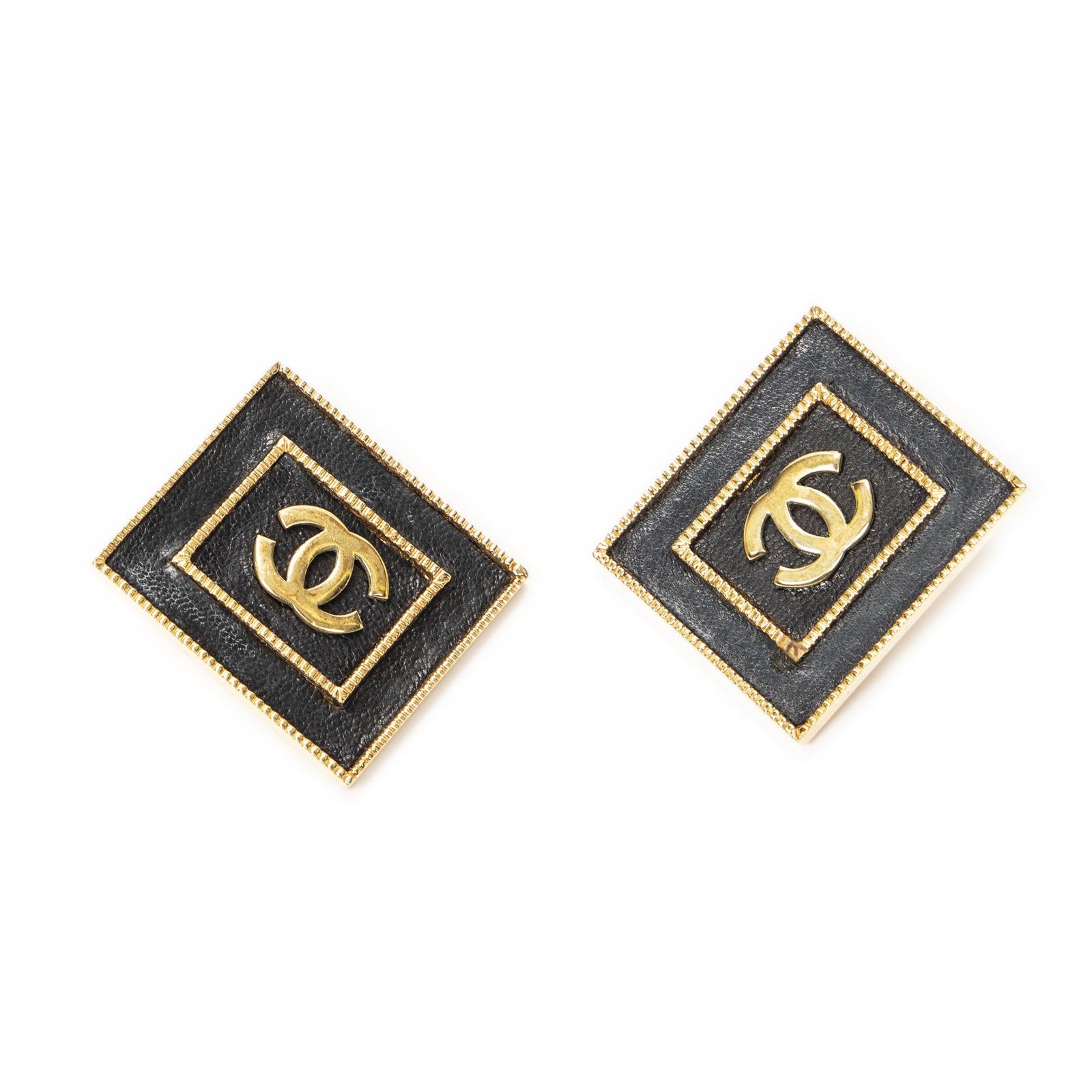[中古] CHANEL シャネルココマーク 四角形 クリップタイプ イヤリングブラック/ゴールド金メッキA 41,210円