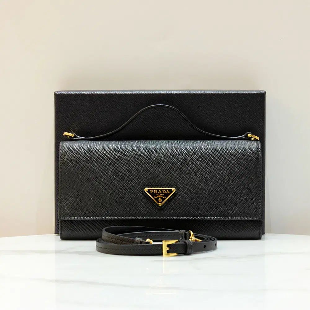 ブランドダオールトンネ PRADA プラダ サフィアーノ 財布 クロスバック 1MT042