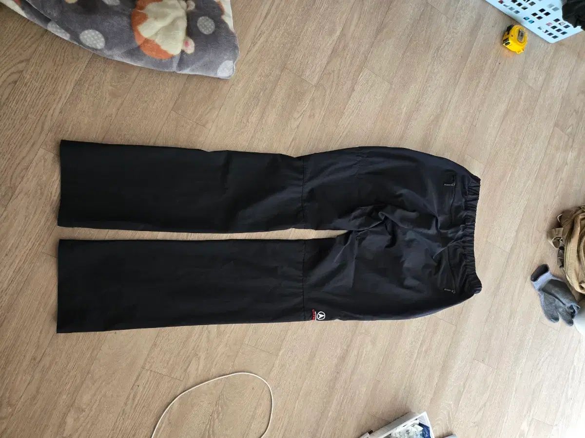 KOLONSPORT コーロンスポーツロングズボン黒70号