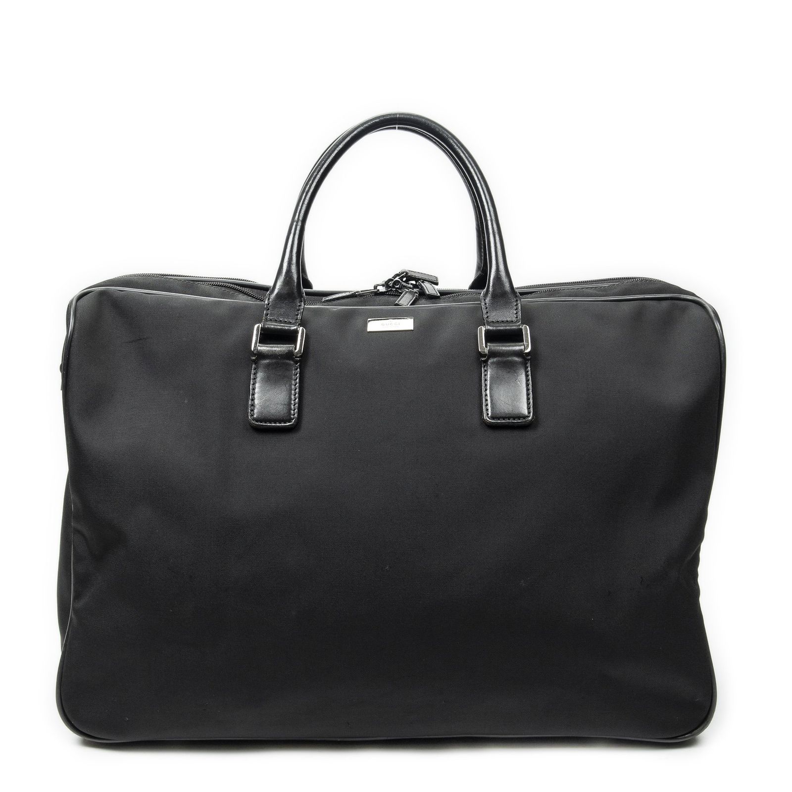 [中古] GUCCI グッチラージジップウィークエンダー黒ナイロンキャンバスA