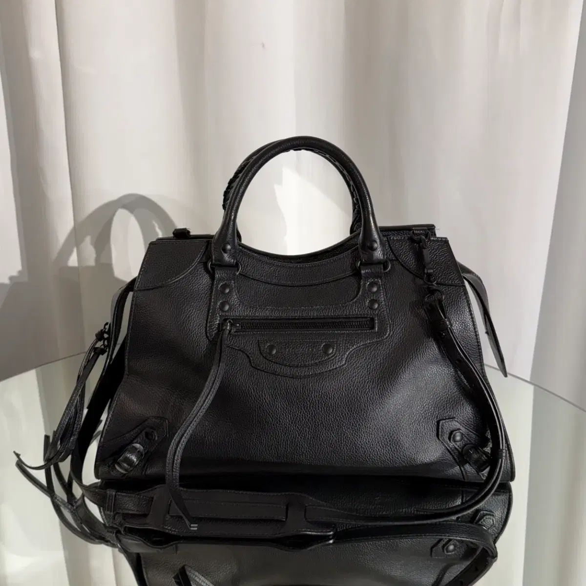 バレンシアガ NEO Classic シティバッグ Mサイズ