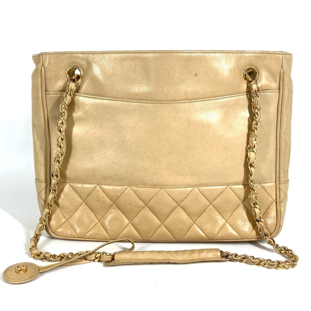 CHANEL シャネル ショルダーバッグ マトラッセ キルティング CC ココ