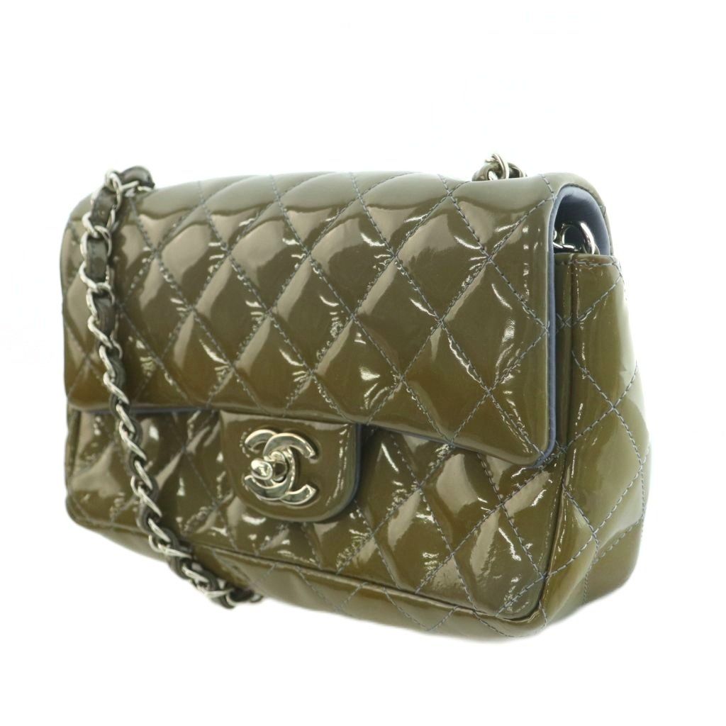 シャネル CHANEL ミニマトラッセ パテントレザー チェーンショルダー