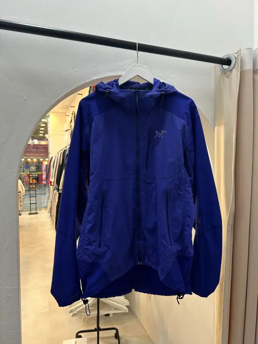 ARC'TERYX アークテリクス スコーミッシュ ブルー ウィンドブレーカー