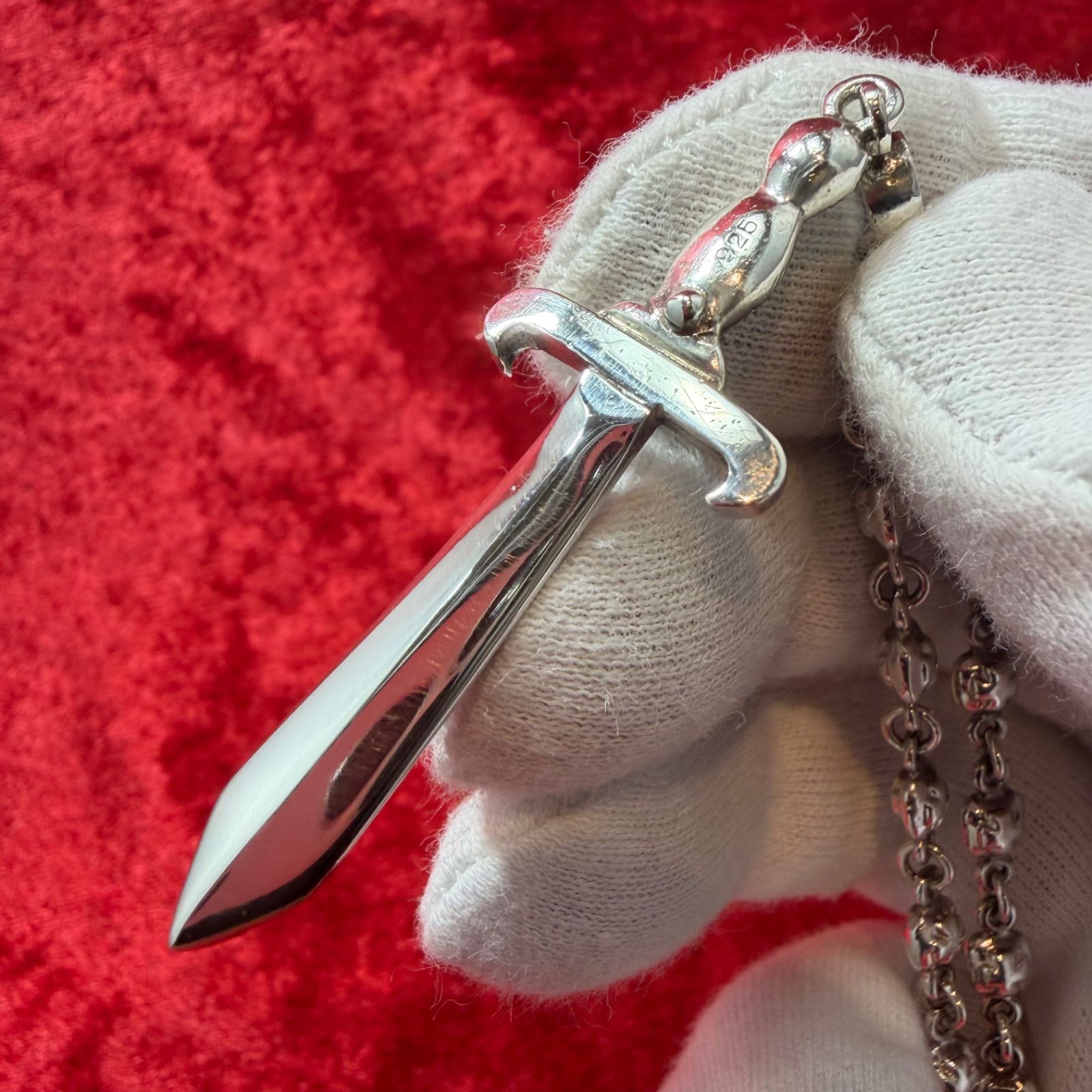 美品 ネックレス ダガー xラウンドクッションクロス ローリーロドキン 