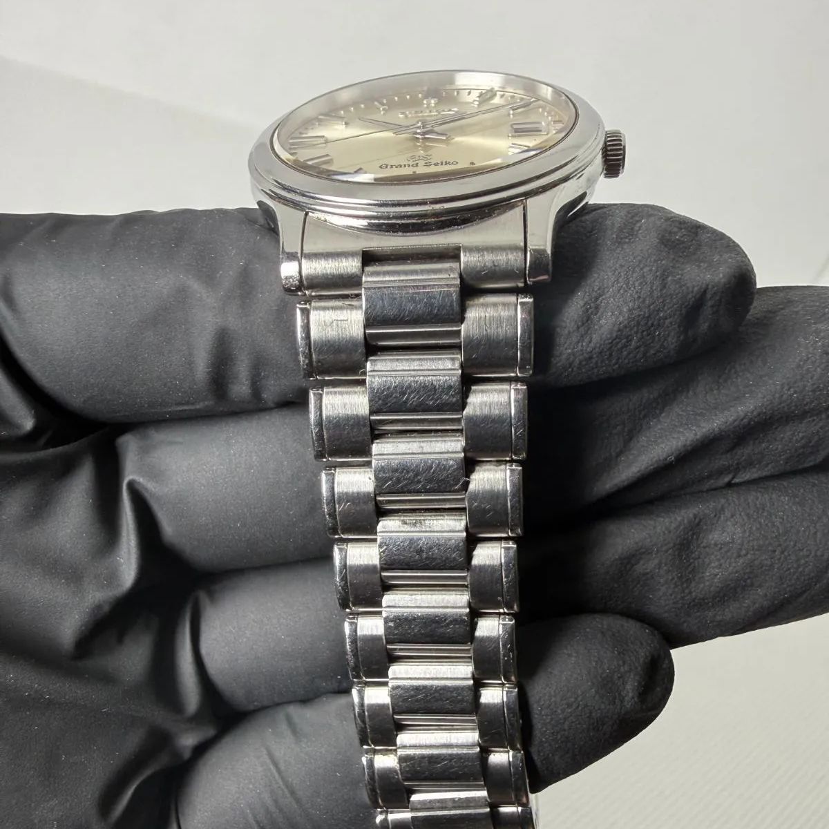 Grand Seiko グランドセイコー 9587-7010 クォーツ シルバー文字盤