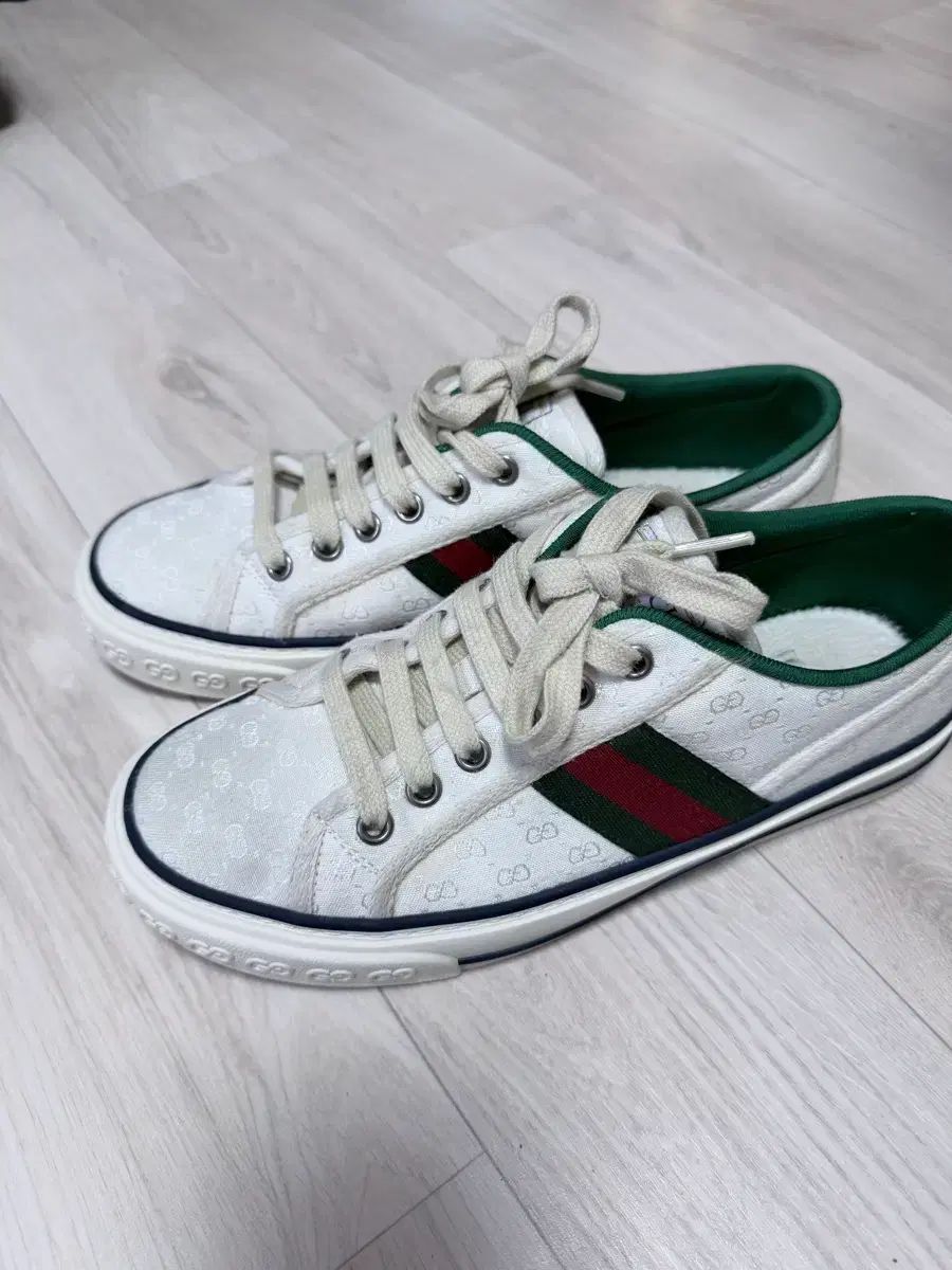 グッチ 37サイズ