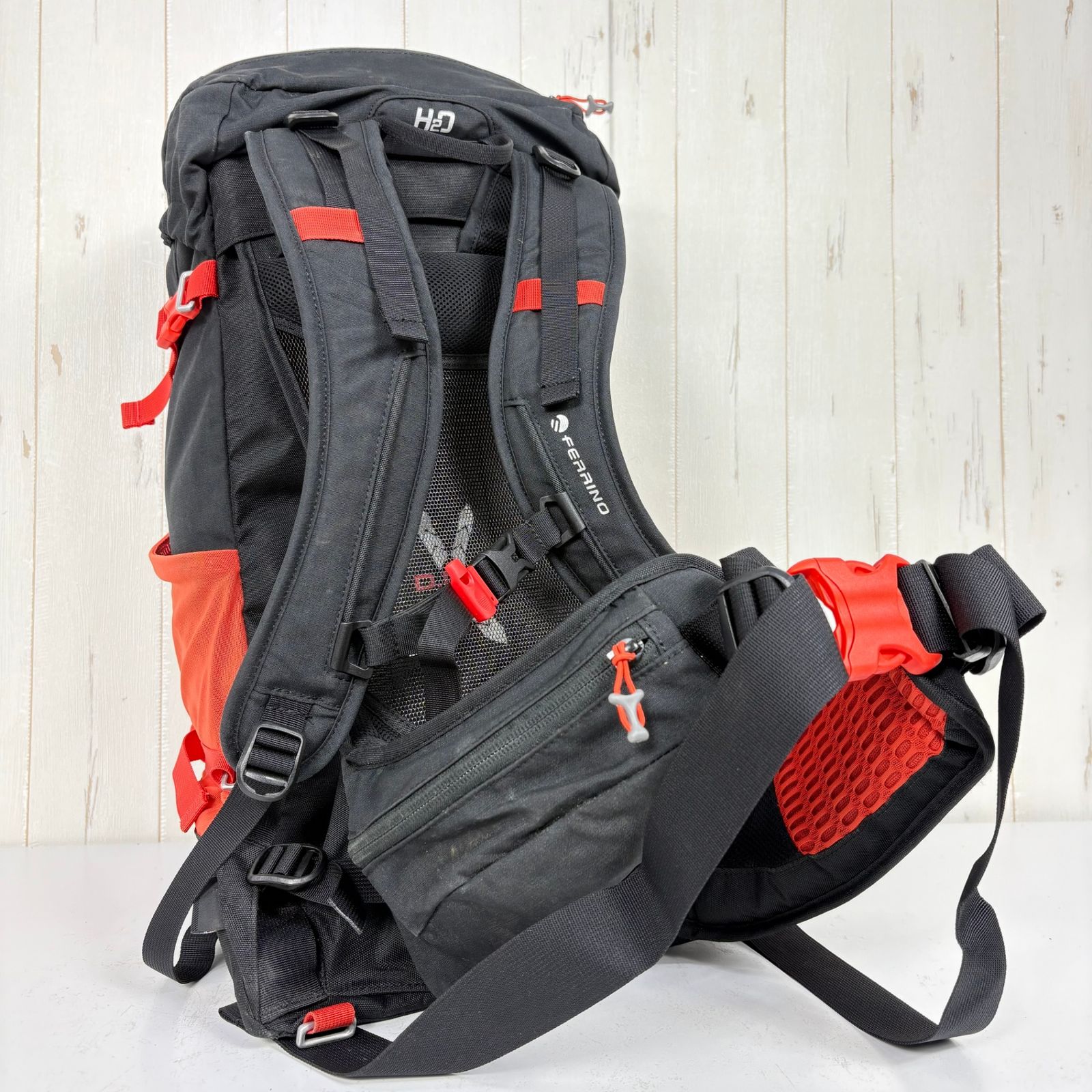 【OneSize ブラック系】 Ferrino ( フェリーノ ) ドライハイク 32 Dry Hike 32 ナイロン バッグ ストレージ バックパック 容量【30L～54L】 z00058332  容量【30 📦️OneSize ブラック系 Ferrino ( フェリーノ ) ドライハイク 32 Dry