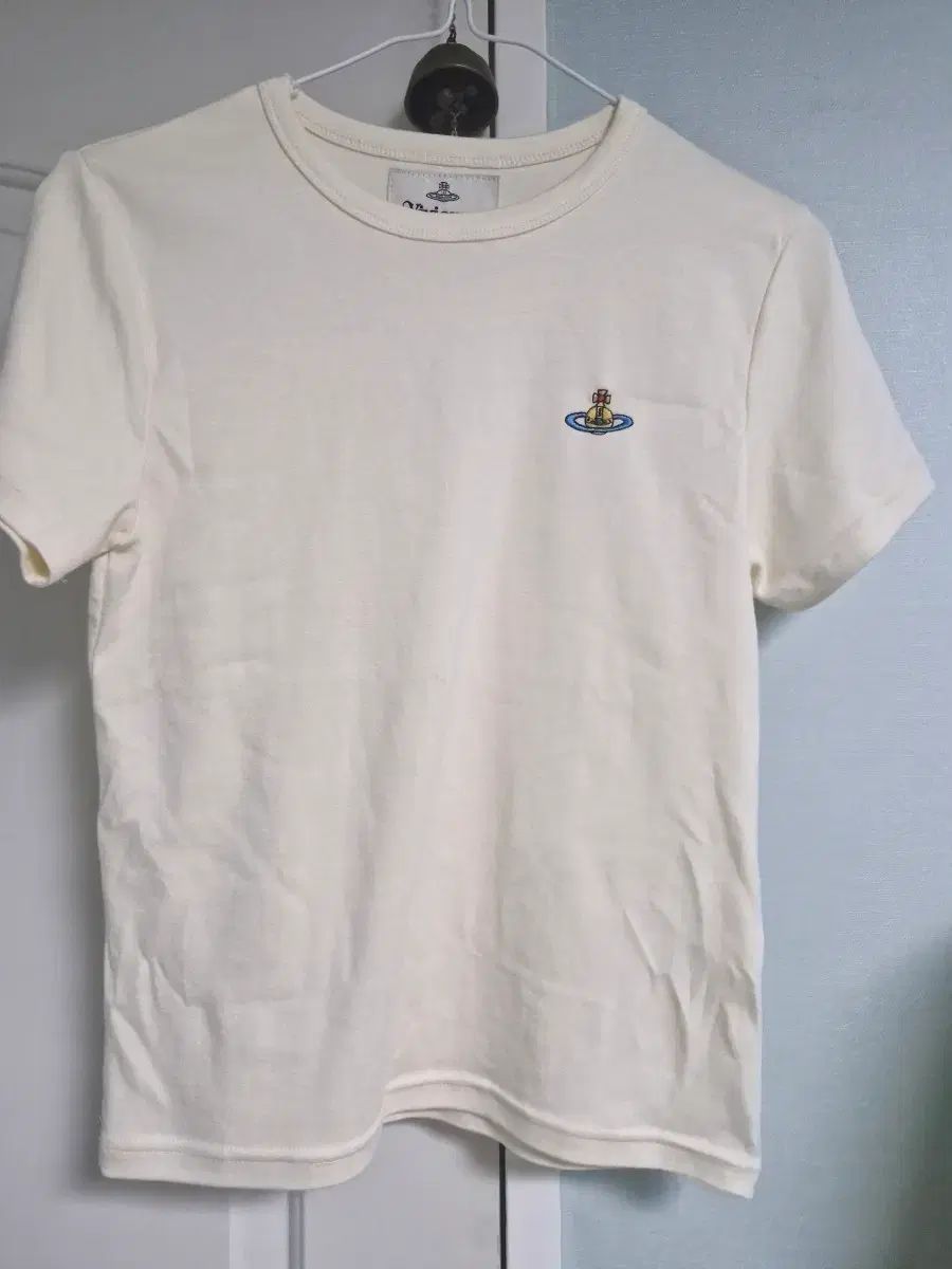 Vivienne Westwood ヴィヴィアン・ウエストウッド 半袖Tシャツ アイボリー