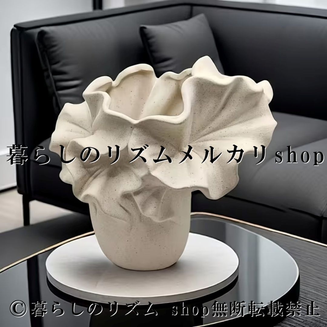 ⭐︎ 手作り陶器の楕円形花瓶　　大きめです 花瓶 クラシック フラワーベース 楕円形 花器 手作り 陶器 花柄