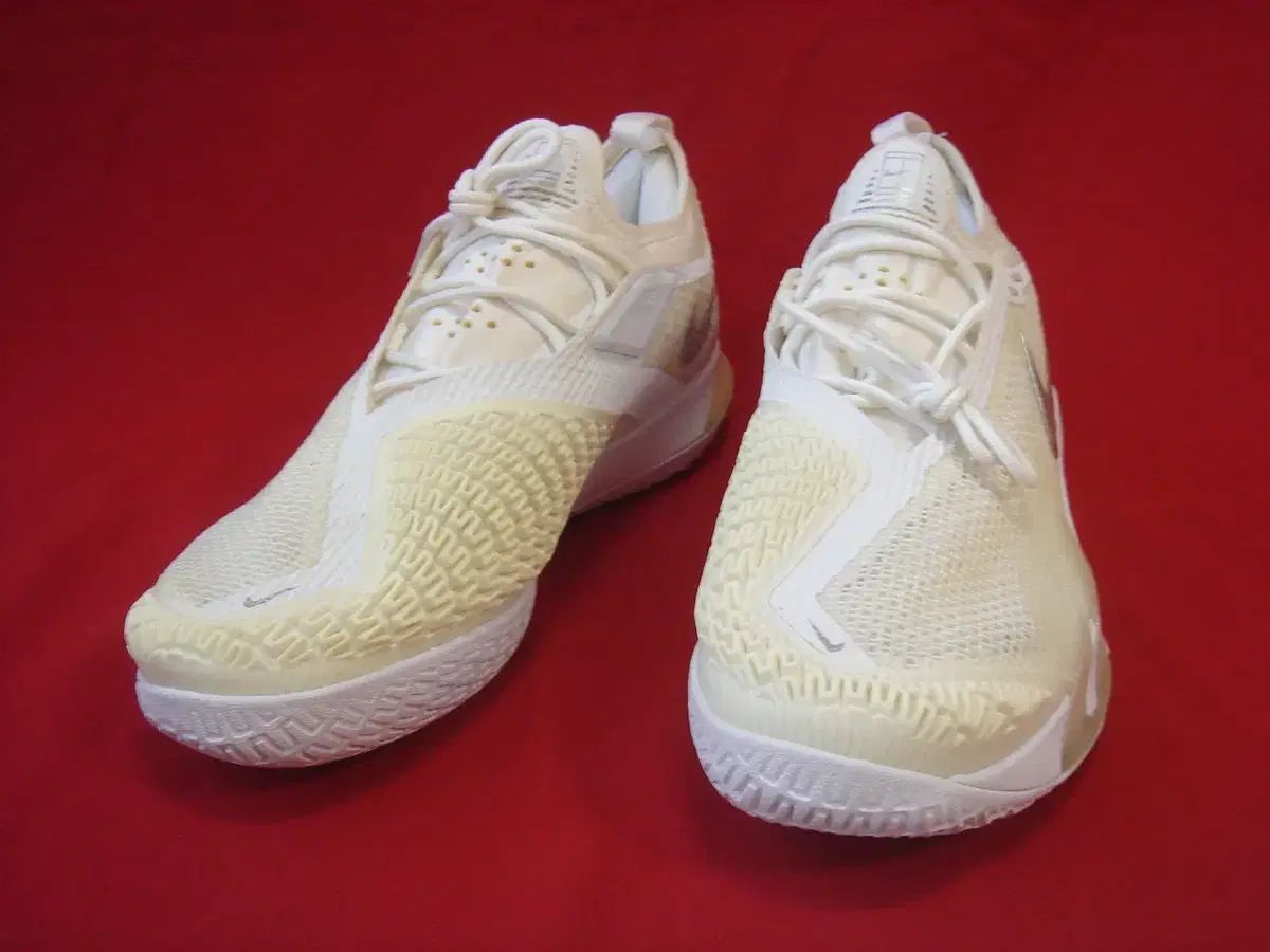 270 NIKE W コート リアクト ヴェイパー NXT 270 サイズ