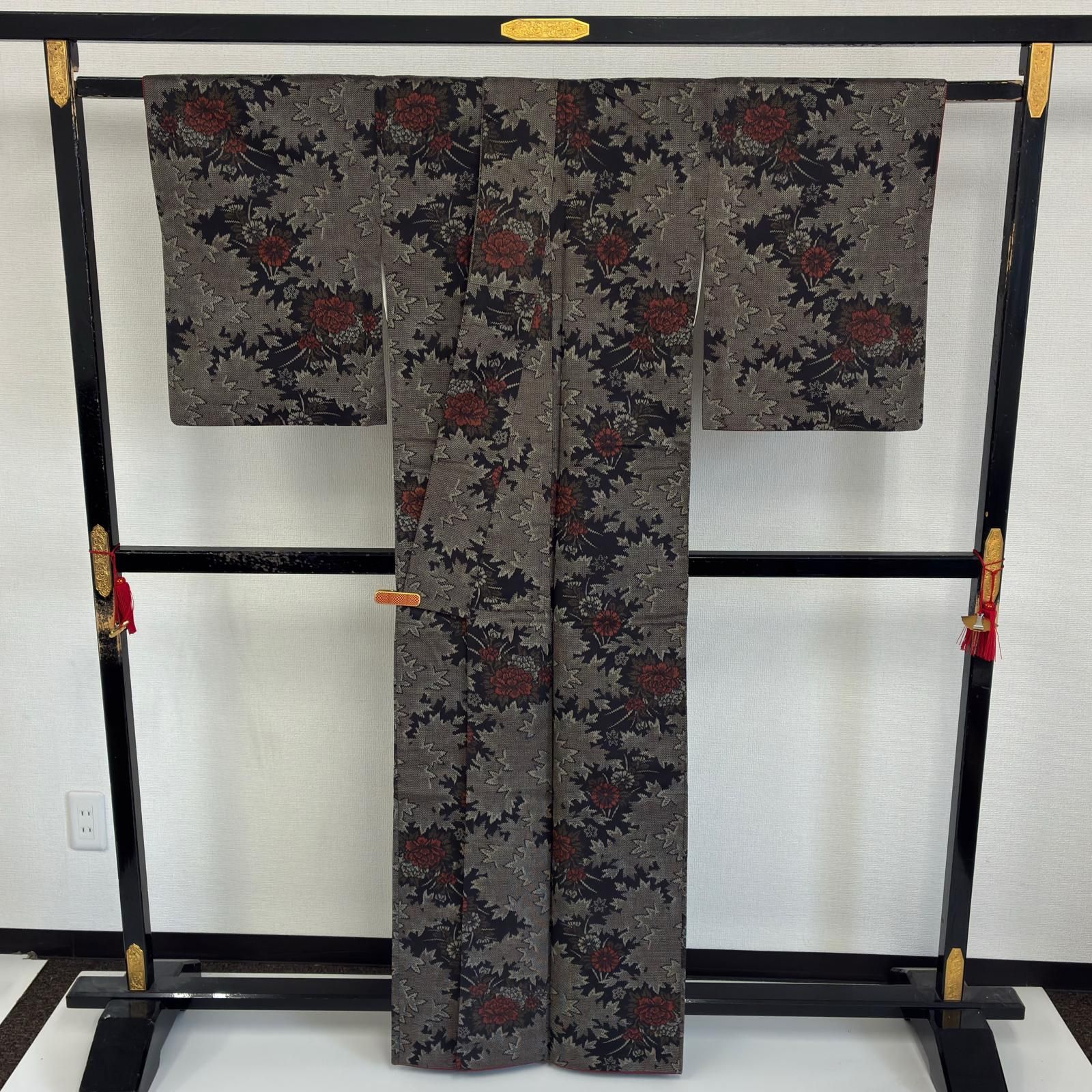 紬 正絹 美しい花草の絣 袷 着物 MK-9448 - メルカリ
