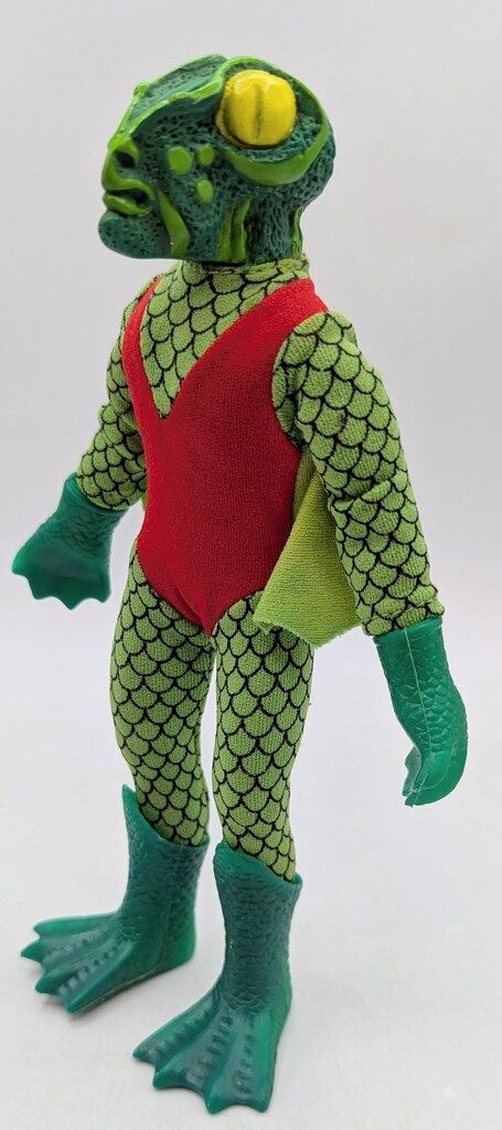 MEGO FULLY POSEABLE ACTION FIGURE NEPTUNIAN 8インチ