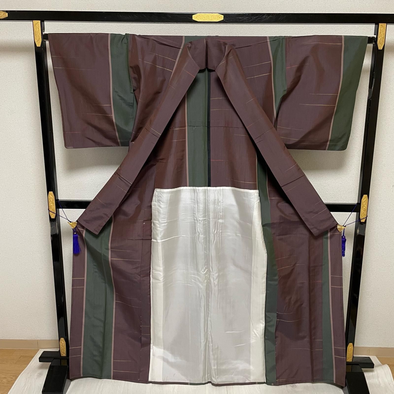 紬 上品な縞模様 着物 正絹 X-3257