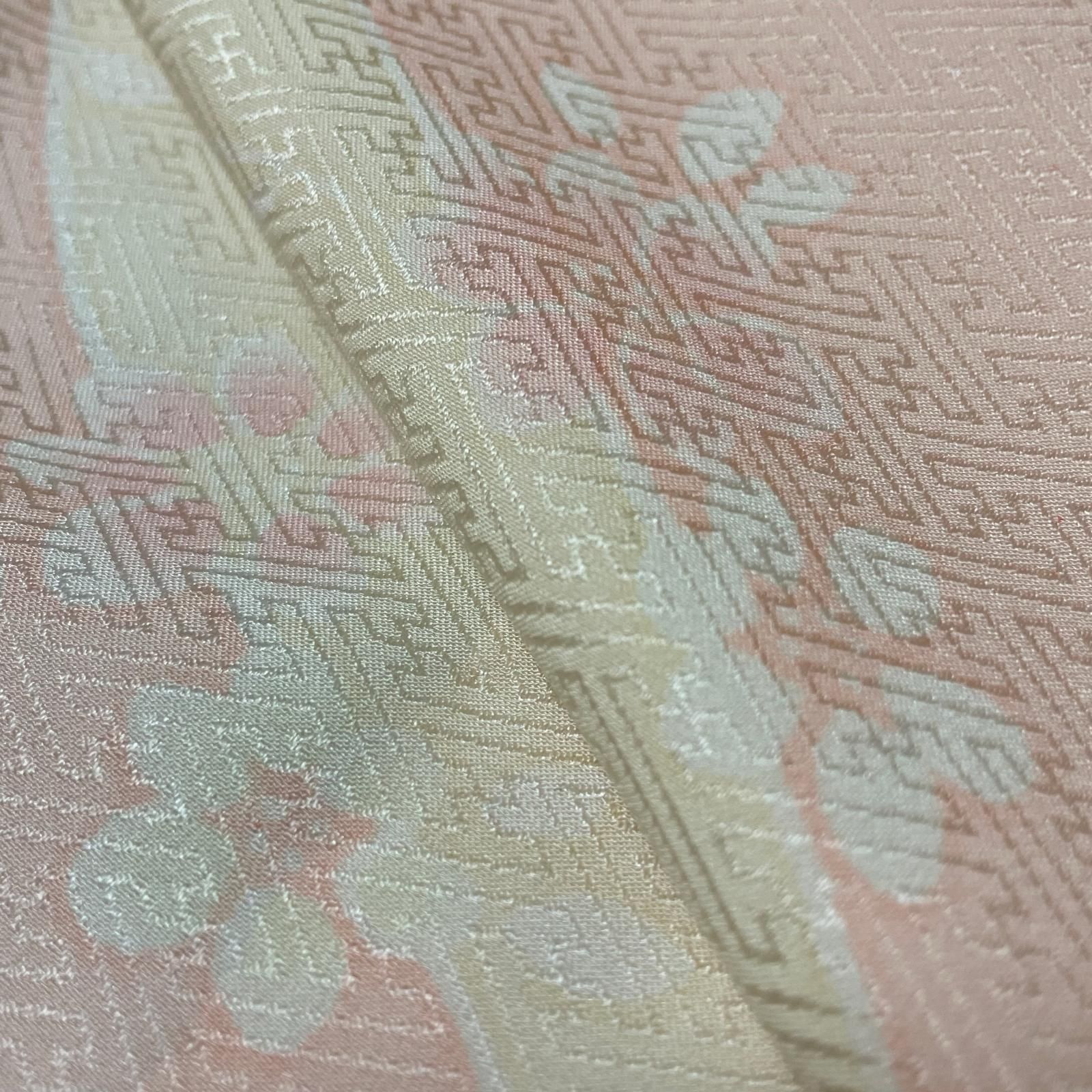 長襦袢 紗綾形 上品な花模様 着物 正絹 X-3273