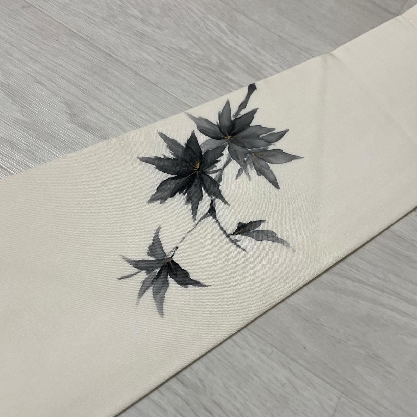作家物 名古屋帯 塩瀬 墨書きの上品な花模様 九寸 正絹 着物 X-3303