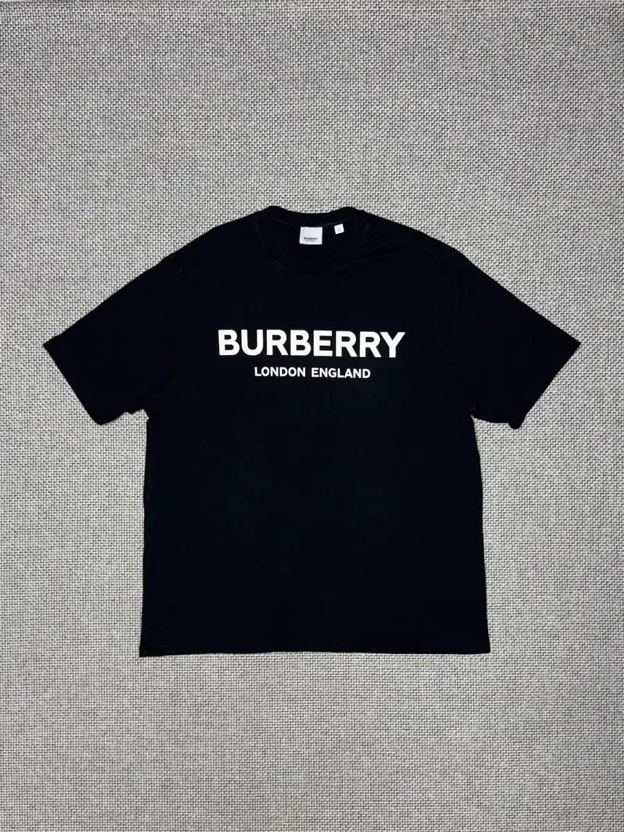 バーバリー ロンドン イングランド 半袖 Tシャツ