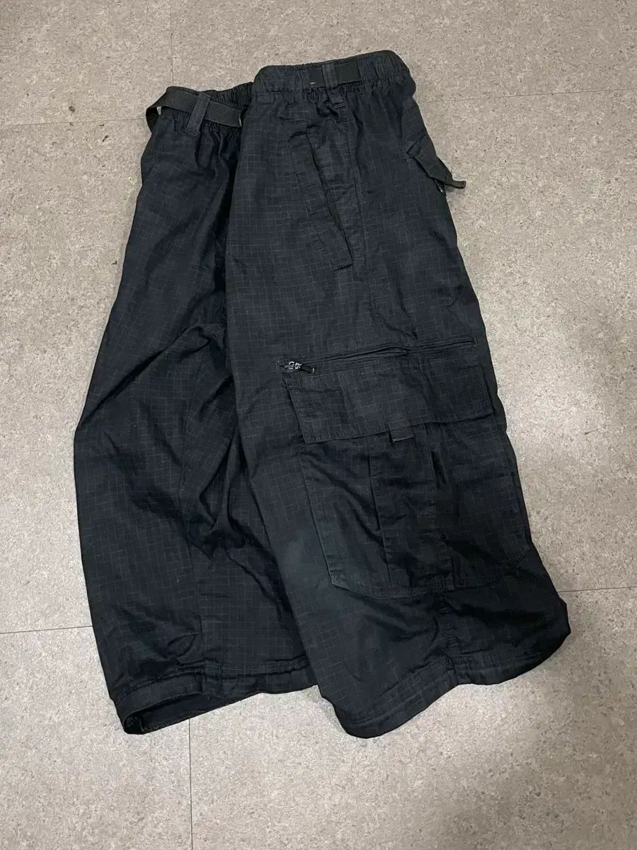 Vtg リップストップ カーゴ ワイド バミューダ パンツ Vtg リップストップ カーゴ ワイド バミューダ パンツ