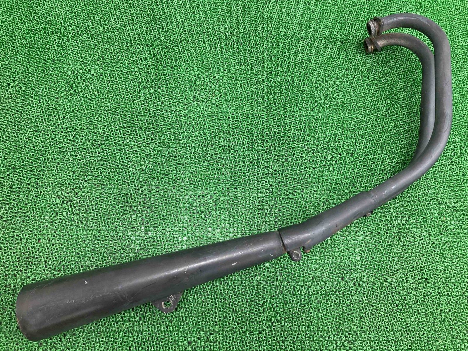 グラストラッカー マフラー 3839 スズキ 純正 中古 NJ47A GrassTracker フルエキ Zw