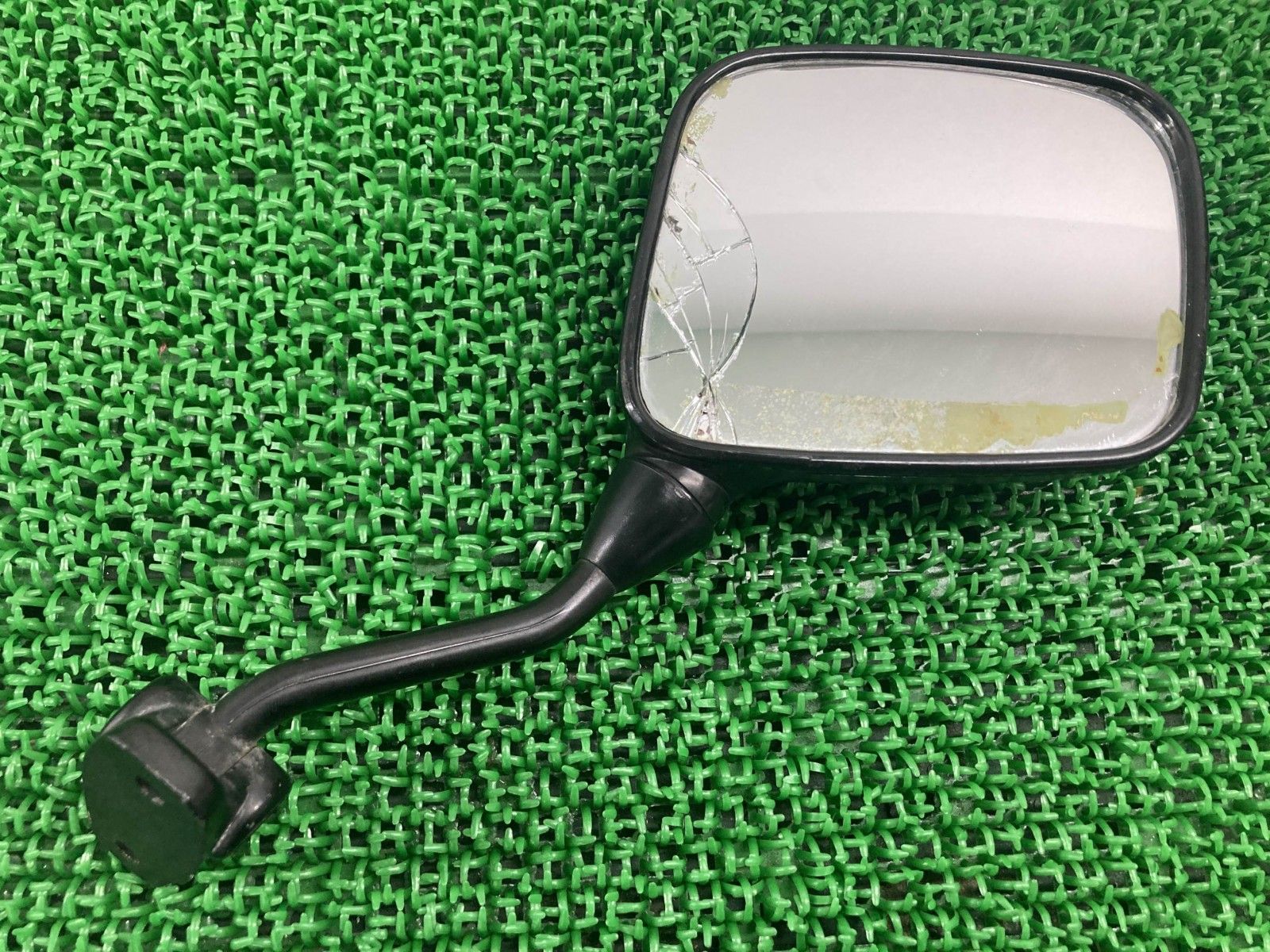 FZ750 ミラー 右 613 ヤマハ 純正 中古 1FM 修復素材に コケキズ無し 安心ノーマル Vq FZ750 ミラー 右 613 ヤマハ 純正 中古 1FM 修復素材に コケキズ無し 安心ノーマル Vq