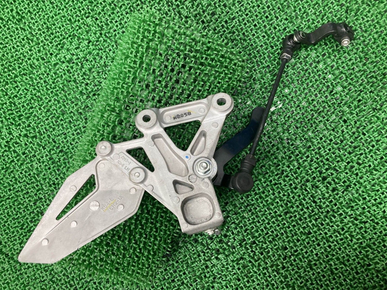 CBR250RR ステップ 左 K64 ホンダ 純正 中古 MC51 メインステップ ペグ ロッド Ie CBR250RR ステップ 左 K64 ホンダ 純正 中古 MC51 メインステップ ペグ ロッド Ie