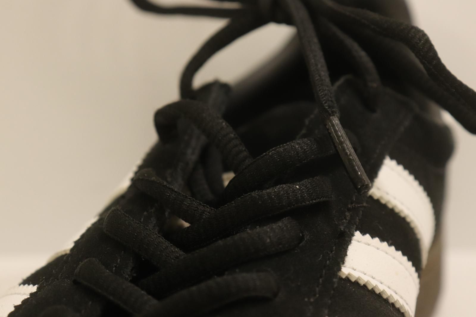 【中古】 adidas メンズスニーカー 28cm HANDBALL SPEZIAL adidas 28cm 黒 ブラック 白 ホワイト ロゴ