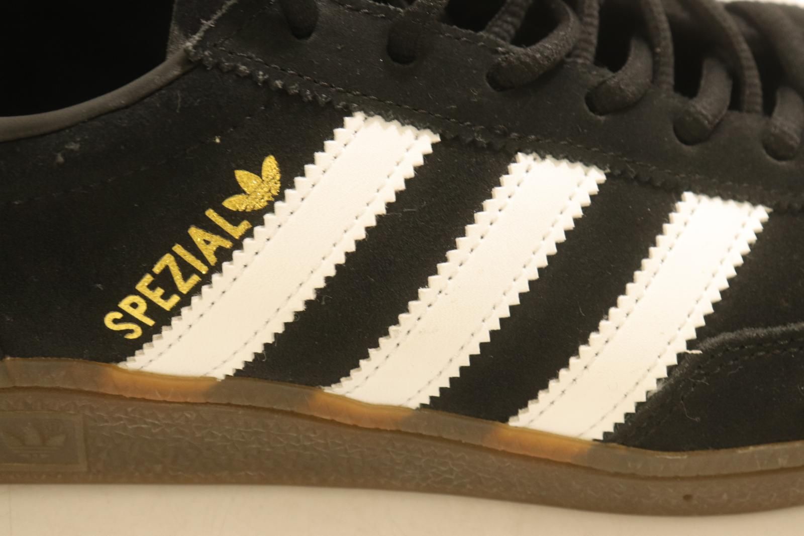 【中古】 adidas メンズスニーカー 28cm HANDBALL SPEZIAL adidas 28cm 黒 ブラック 白 ホワイト ロゴ