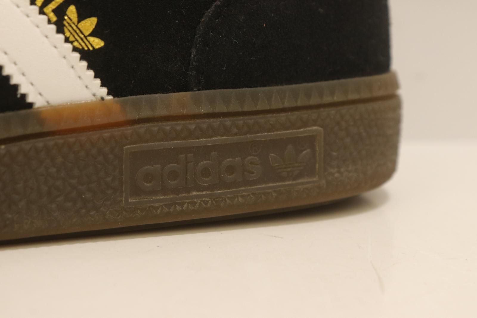【中古】 adidas メンズスニーカー 28cm HANDBALL SPEZIAL adidas 28cm 黒 ブラック 白 ホワイト ロゴ