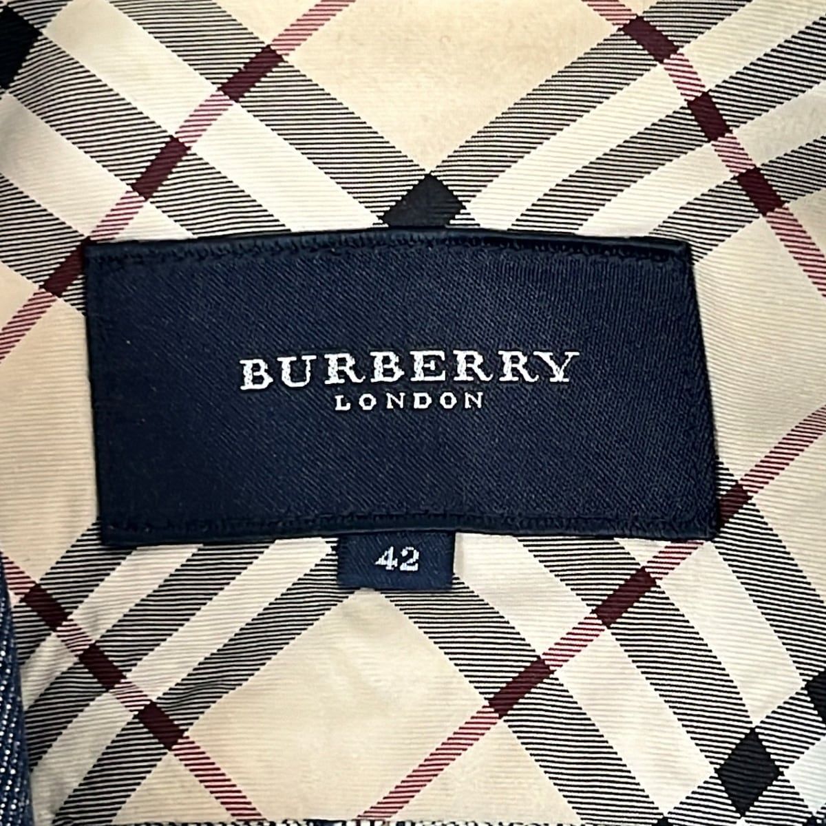 Burberry LONDON(バーバリーロンドン) ジャケット サイズ42 XL レディース美品 - ネイビー デニム/春・秋物