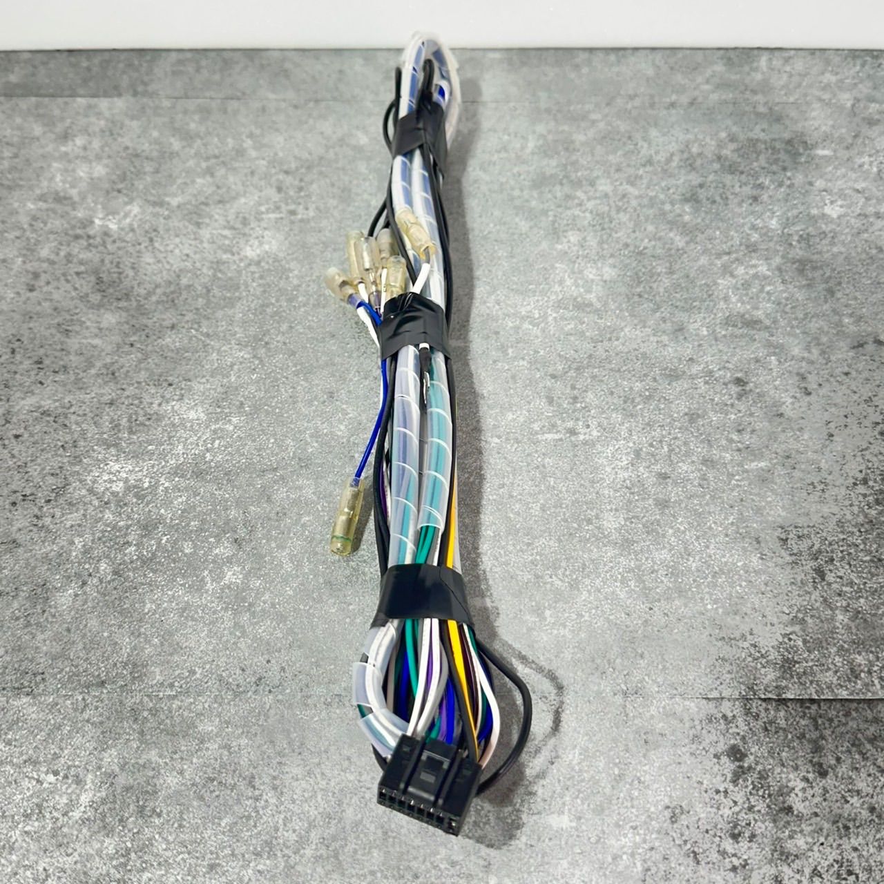 アルパイン KTP-600 4チャンネルパワーアンプ 高音質RCA・配線付