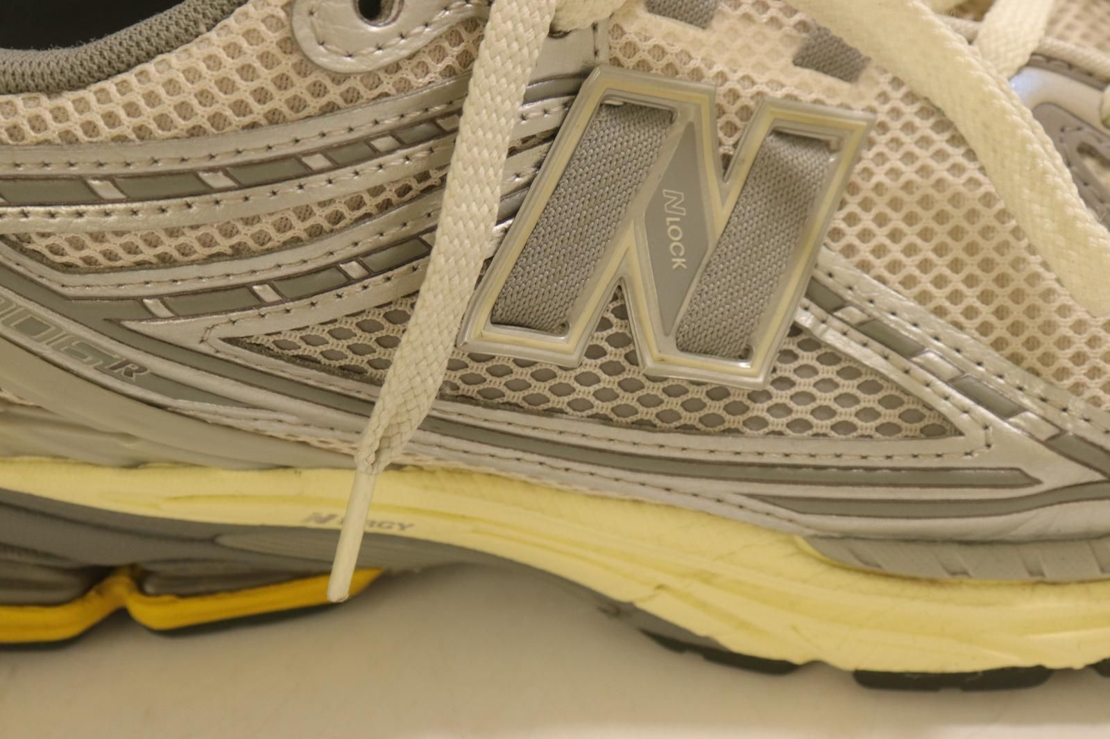【中古】 NEW BALANCE メンズスニーカー 28cm M1906RRD NEW BALANCE 28cm グレー 灰 ロゴ