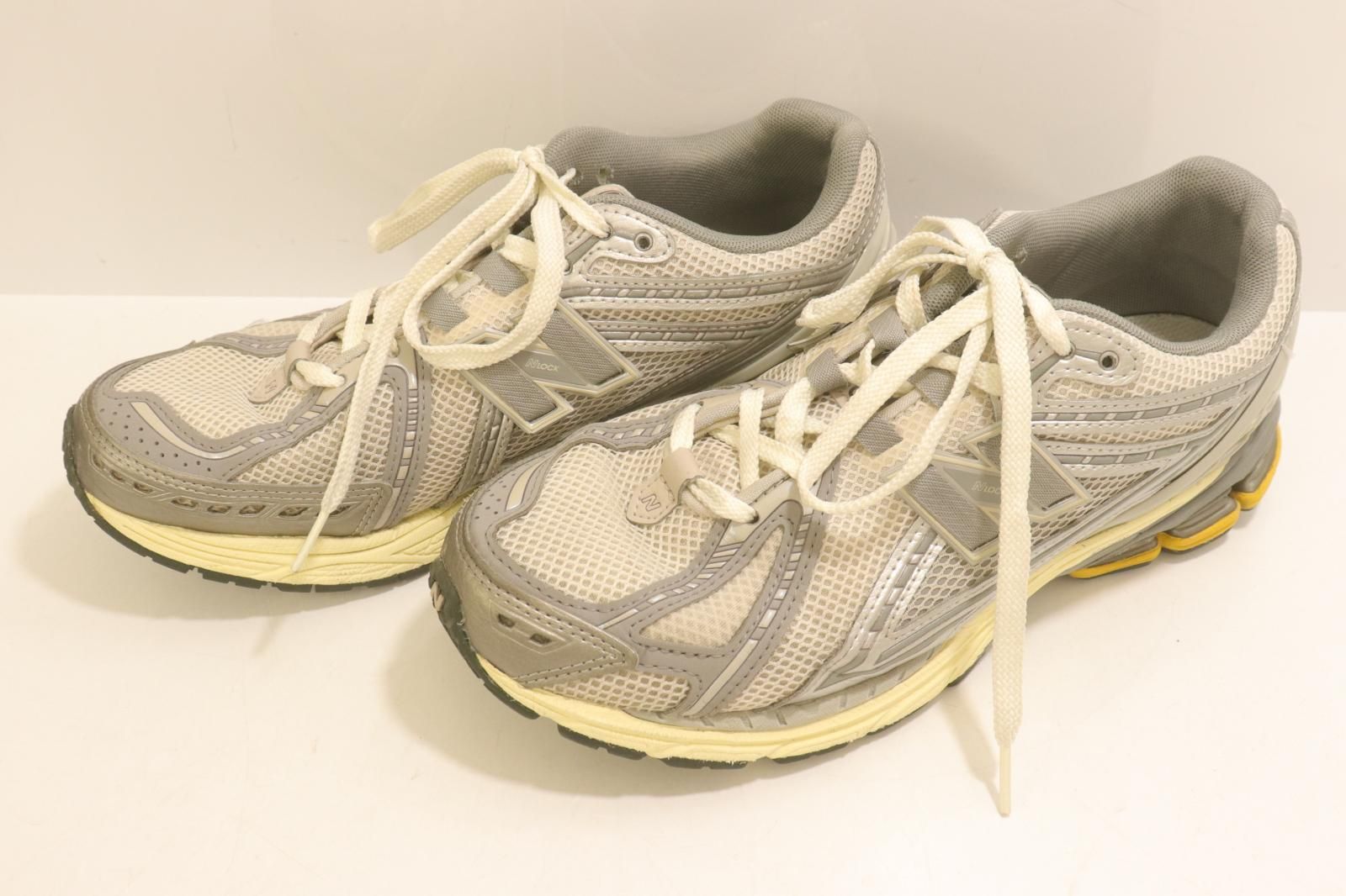 【中古】 NEW BALANCE メンズスニーカー 28cm M1906RRD NEW BALANCE 28cm グレー 灰 ロゴ