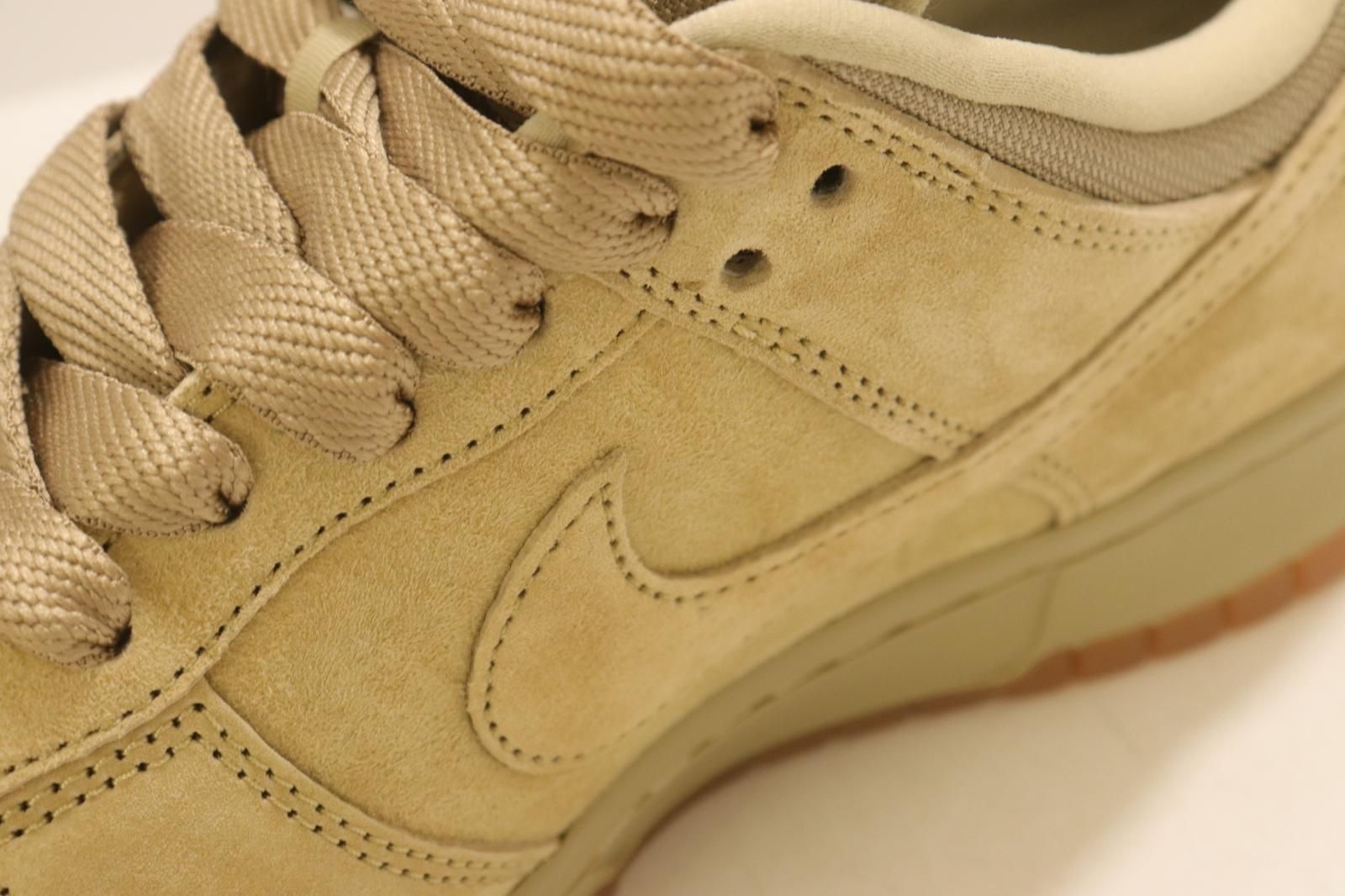 【中古】 NIKE メンズスニーカー 27.5cm DUNK LOW PRO B PARACHUTE BEIGE NIKE 27.5cm ベージュ 肌色