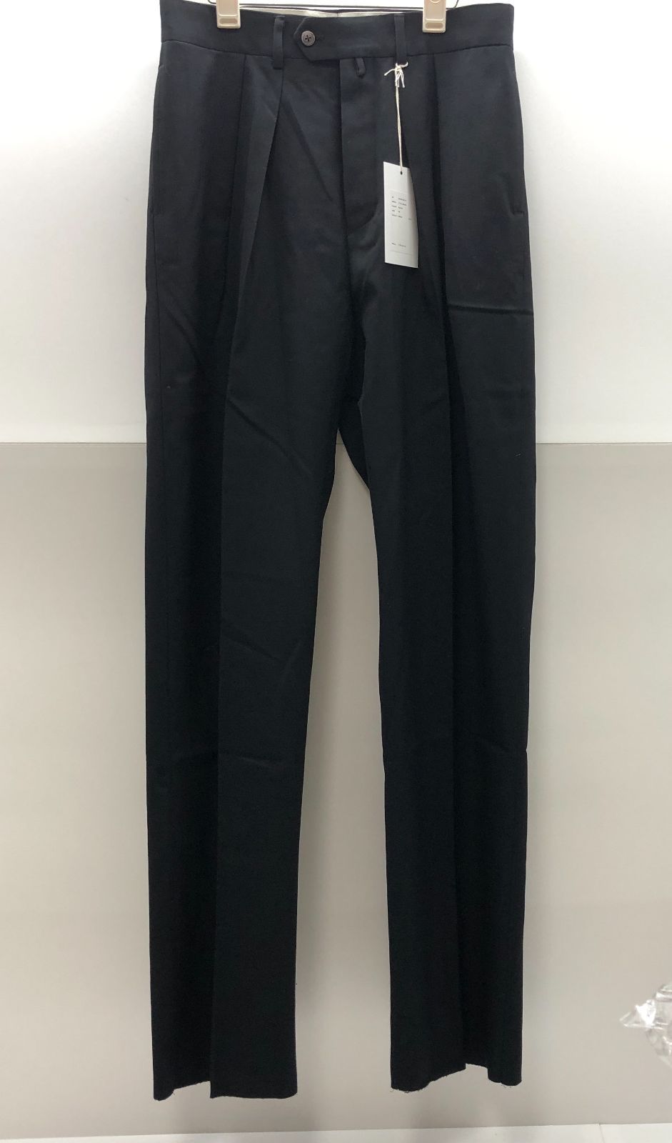 【タグ付き/美品】NEAT ニート 2タックスラックスパンツ メンズ 44 ブラック ウール 切りっぱなし IACコラボ SGSF26-1865