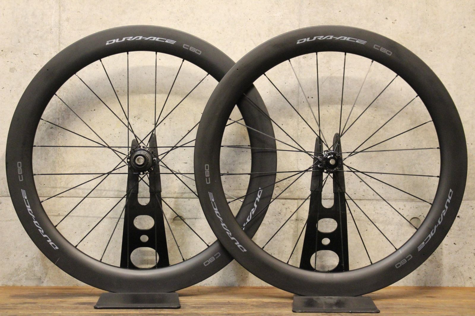 DURA-ACE C60 カーボンホイール クリンチャータイヤ