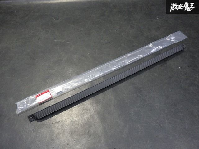 【新品！即発送】ホンダ純正 JF1 JF2 N-BOX エヌボックス リヤバンパー モールディング 71502-TYO-N01 N02 リヤバンパー モール カバー