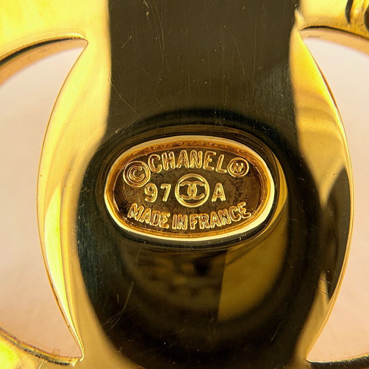 シャネル CHANEL ココマーク ブローチ チェーン ターンロック GP