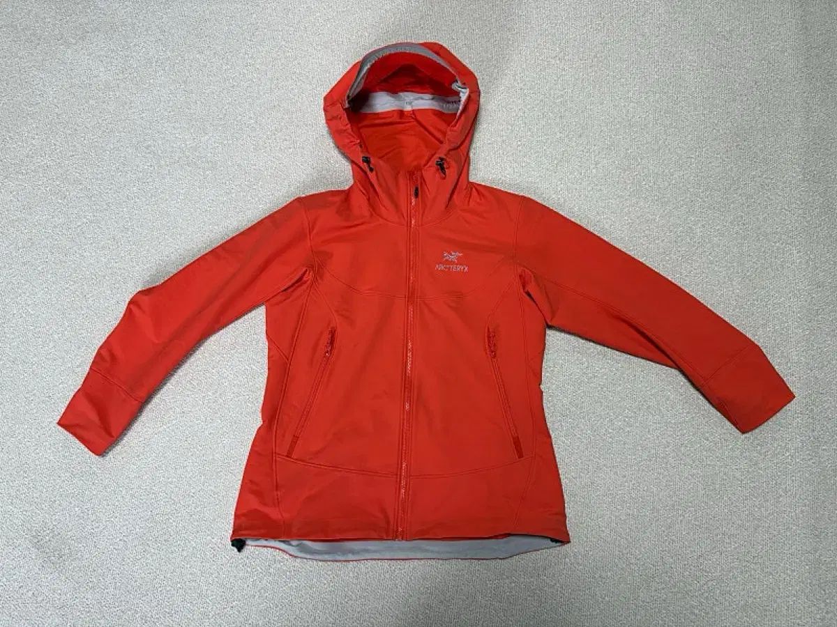 ARC'TERYX (アークテリクス) GAMMA (ガンマ) LT WHO (フーディー) ジャケット レディース サイズ 77 100号