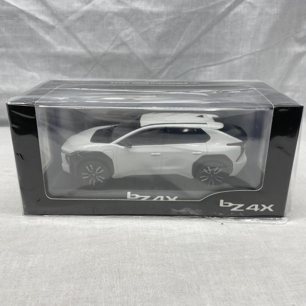 【中古】bZ4X ﾐﾆｶｰ 1/30 089 ﾌﾟﾗﾁﾅﾎﾜｲﾄﾊﾟｰﾙﾏｲｶ②[91]