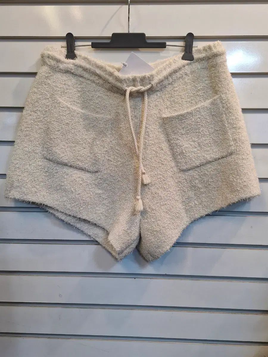 THESTORI ハーフパンツ