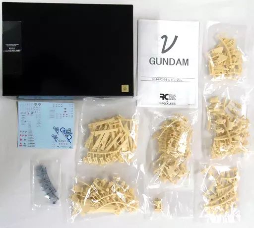 【中古】プラモデル 1/144 RX-93 νガンダム/WFF 「機動戦士ガンダム 逆襲のシャア」 レジンキャストキット